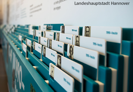 Karteikarten im ZeitZentrum Zivilcourage